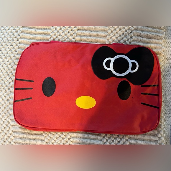 Hello Kitty Duffel Bag 20x12” NEW-Please Specify The Color You Would Like!🩷 - Picture 5 of 10
